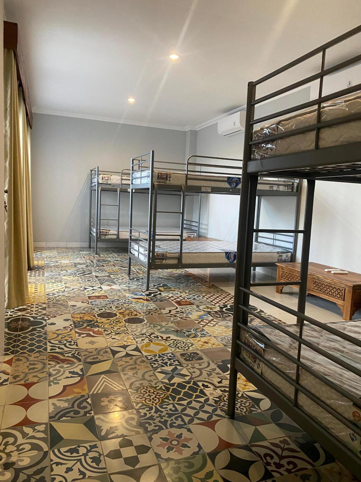 Br Bed N Bfast Bed & Breakfast Uluwatu Dış mekan fotoğraf