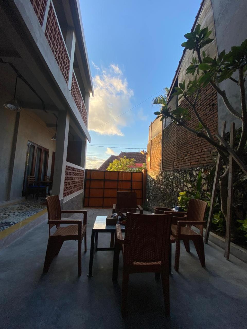 Br Bed N Bfast Bed & Breakfast Uluwatu Dış mekan fotoğraf